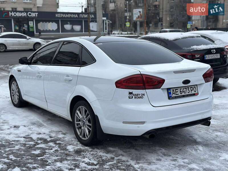 Седан Ford Mondeo 2011 в Дніпрі