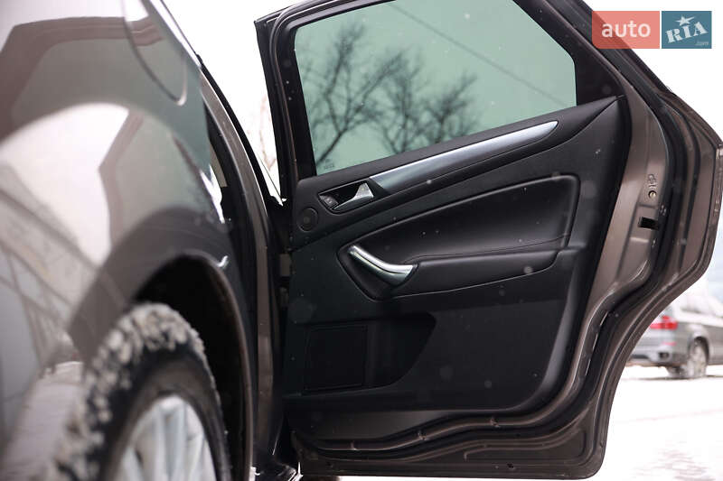 Седан Ford Mondeo 2012 в Тернополе