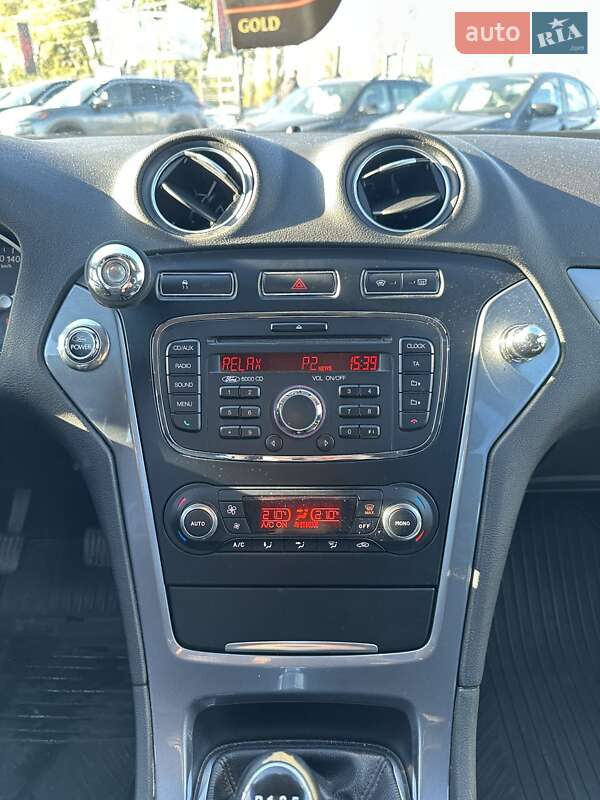 Седан Ford Mondeo 2011 в Белогородке