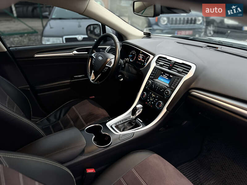 Седан Ford Mondeo 2017 в Миргороде