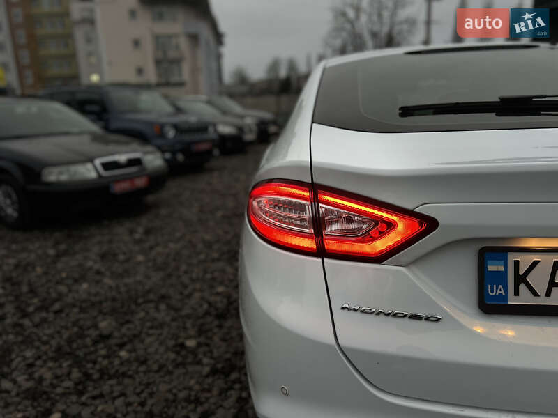 Седан Ford Mondeo 2017 в Миргороде