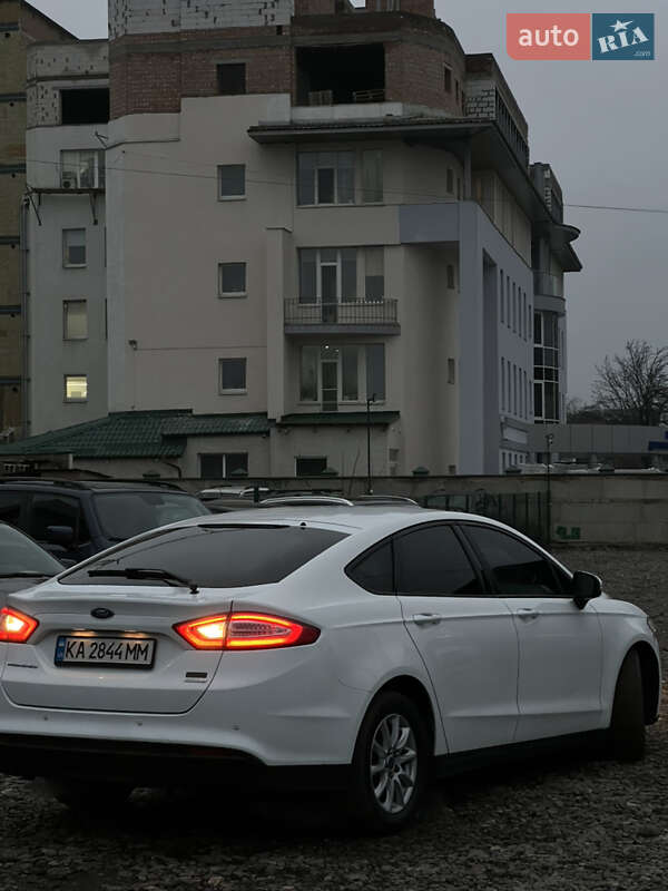 Седан Ford Mondeo 2017 в Миргороде