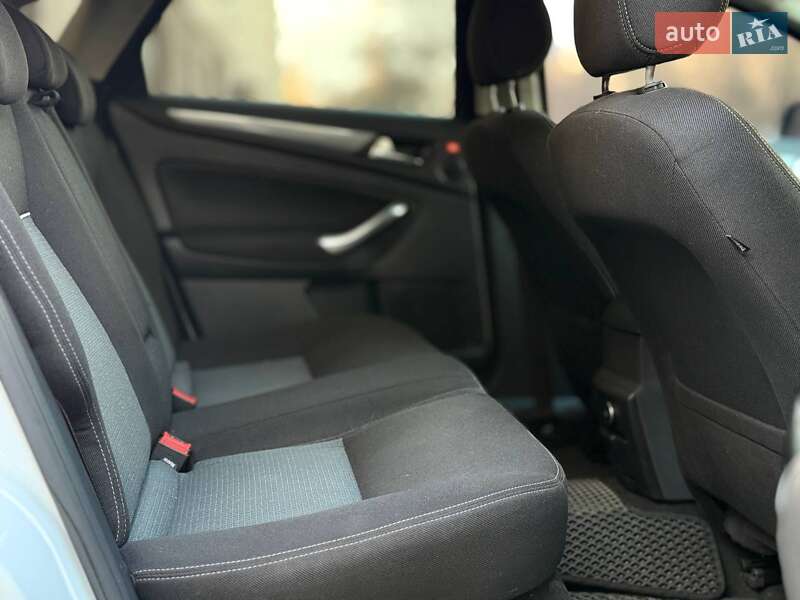 Лифтбек Ford Mondeo 2013 в Николаеве