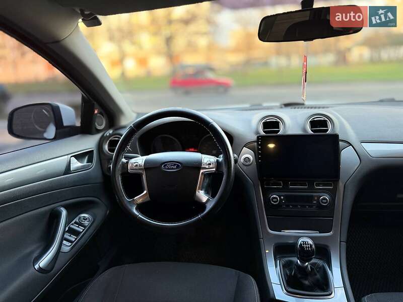 Лифтбек Ford Mondeo 2013 в Николаеве