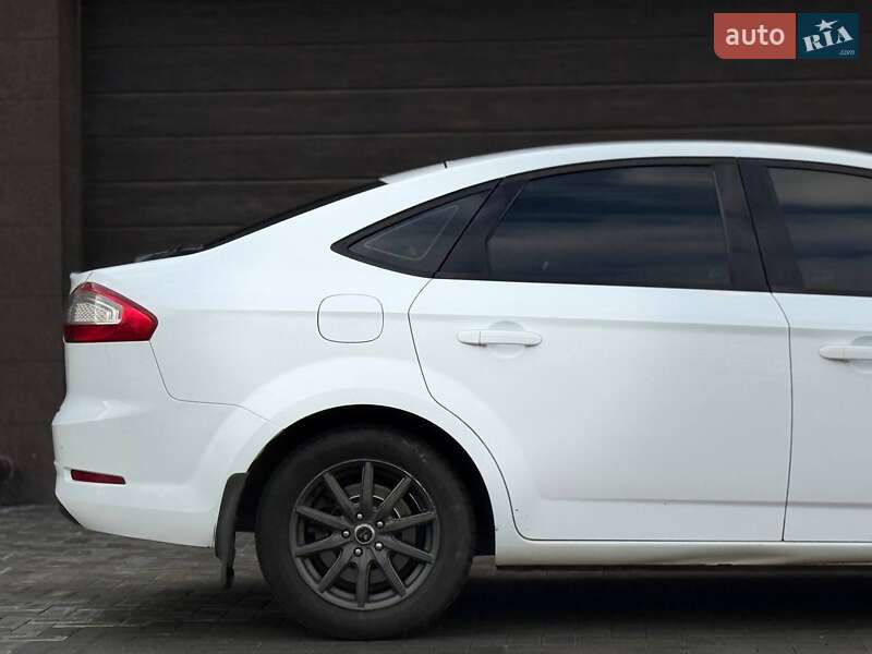 Лифтбек Ford Mondeo 2013 в Николаеве