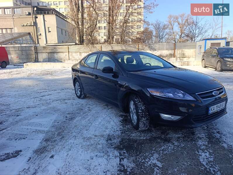 Седан Ford Mondeo 2011 в Киеве