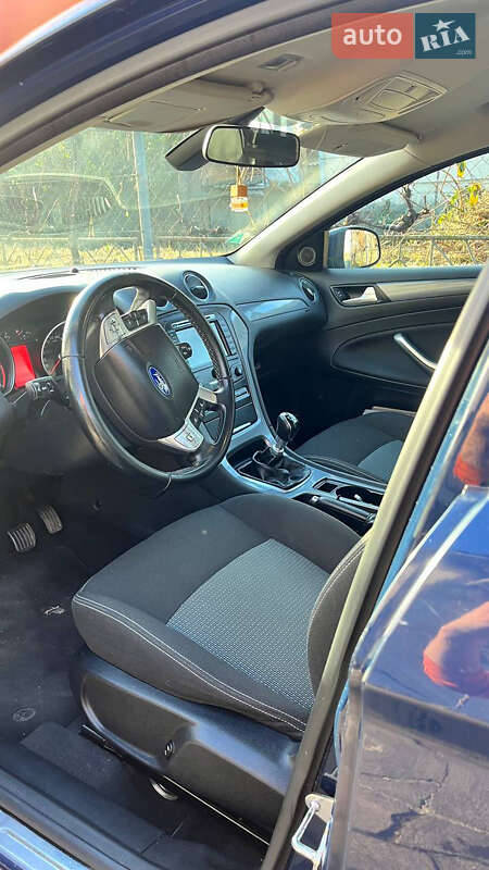 Универсал Ford Mondeo 2013 в Ужгороде