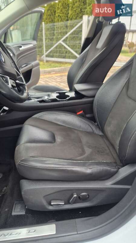 Ліфтбек Ford Mondeo 2015 в Львові фото 45 Ліфтбек Ford Mondeo 2015 в Львові