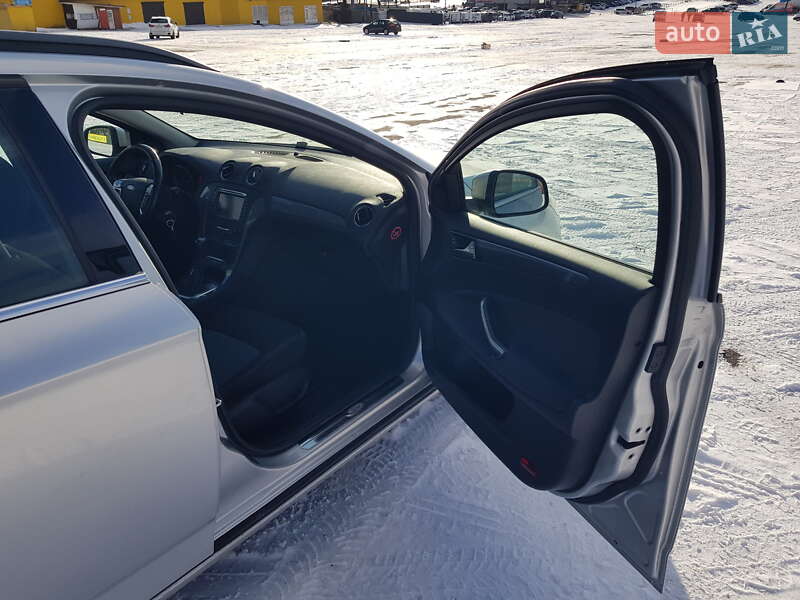 Універсал Ford Mondeo 2013 в Рівному