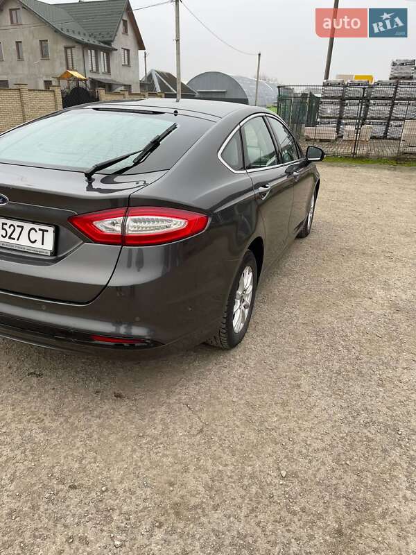Седан Ford Mondeo 2015 в Борщеве