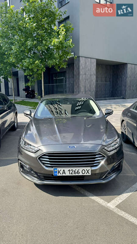 Лифтбек Ford Mondeo 2019 в Киеве