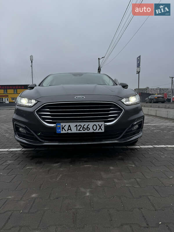 Лифтбек Ford Mondeo 2019 в Киеве