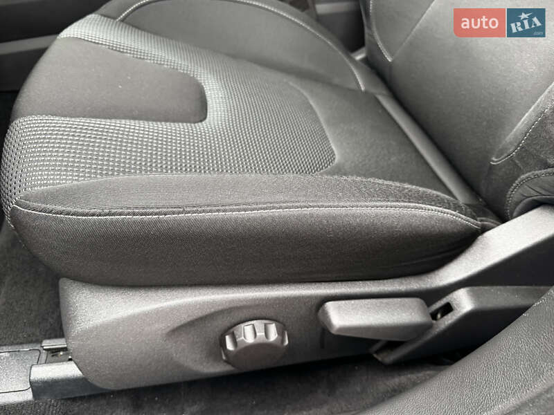 Лифтбек Ford Mondeo 2019 в Киеве