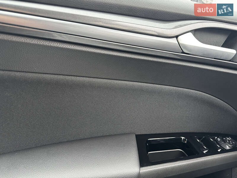 Лифтбек Ford Mondeo 2019 в Киеве