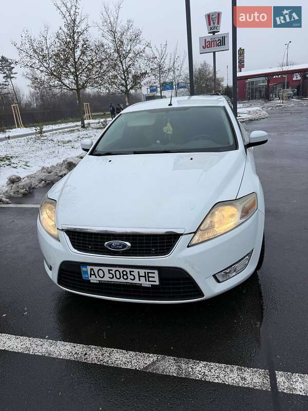 Универсал Ford Mondeo 2010 в Тячеве