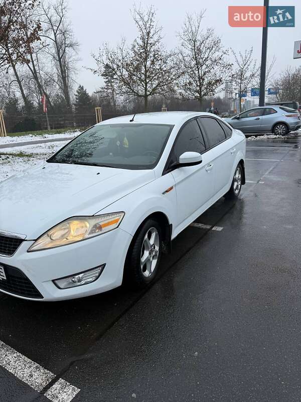Универсал Ford Mondeo 2010 в Тячеве
