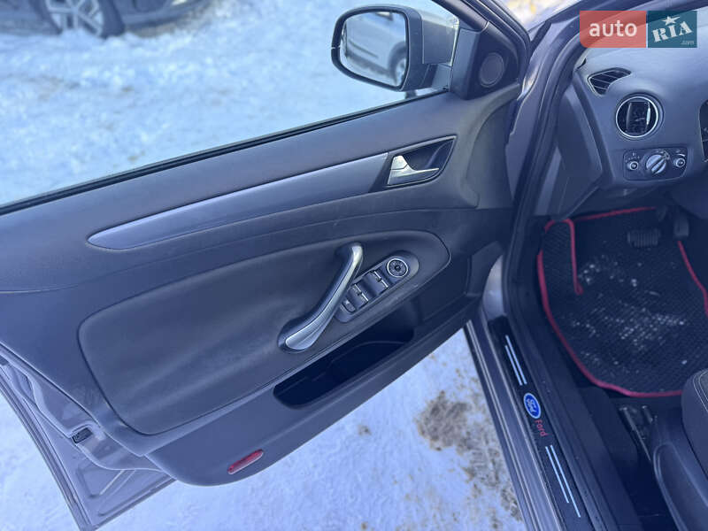 Универсал Ford Mondeo 2011 в Ивано-Франковске