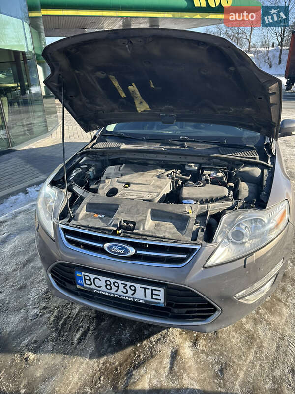 Седан Ford Mondeo 2013 в Львове