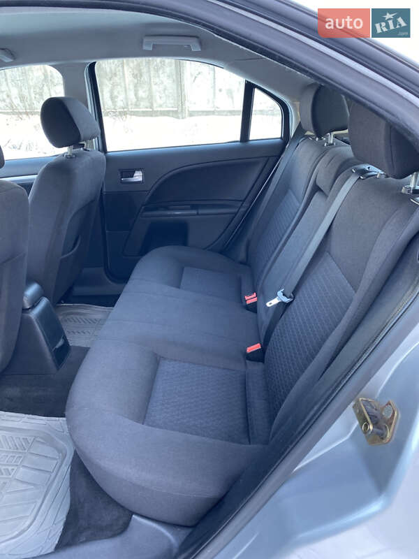 Лифтбек Ford Mondeo 2004 в Житомире