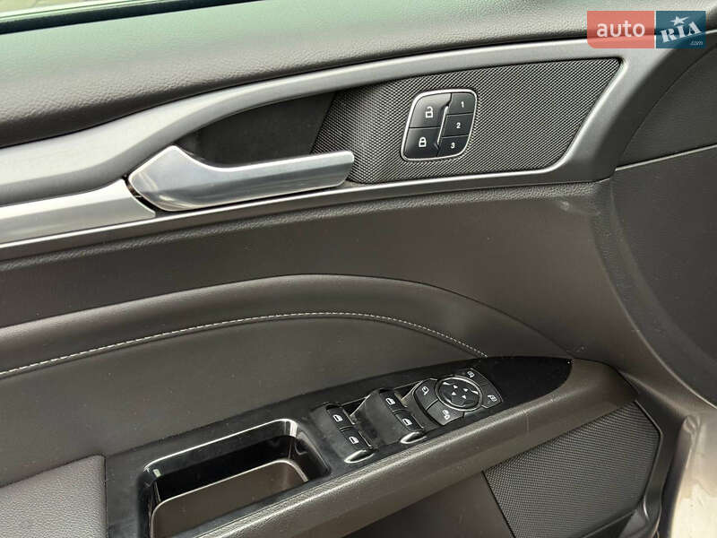 Универсал Ford Mondeo 2015 в Киеве фото 34 Универсал Ford Mondeo 2015 в Киеве