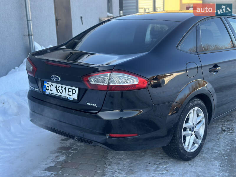 Седан Ford Mondeo 2011 в Ивано-Франковске