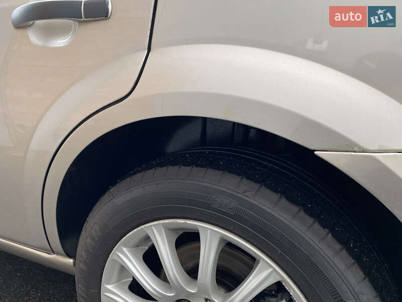 Седан Ford Mondeo 2005 в Киеве