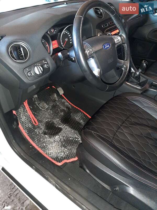 Седан Ford Mondeo 2013 в Киеве фото 31 Седан Ford Mondeo 2013 в Киеве