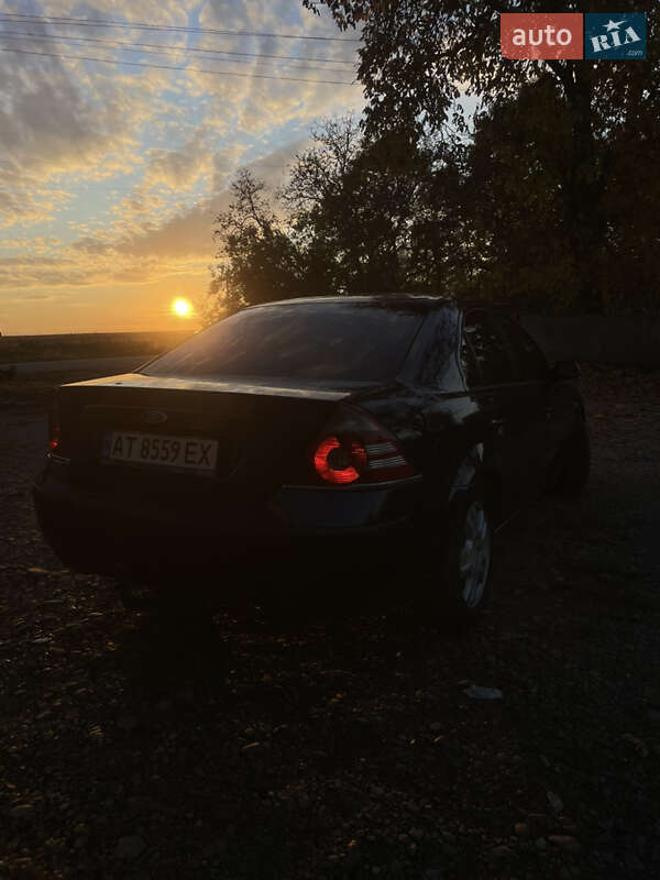 Седан Ford Mondeo 2002 в Черновцах