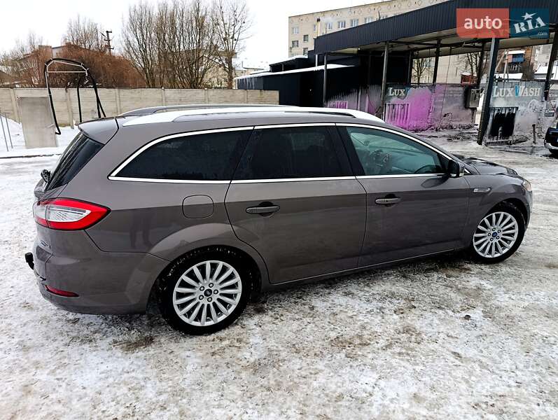 Универсал Ford Mondeo 2011 в Луцке