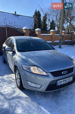 Лифтбек Ford Mondeo 2010 в Житомире