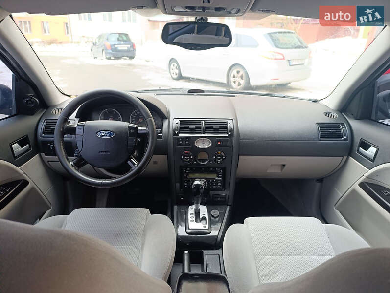 Лифтбек Ford Mondeo 2002 в Тернополе
