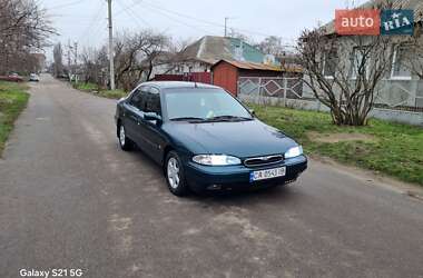 Ліфтбек Ford Mondeo 1995 в Черкасах
