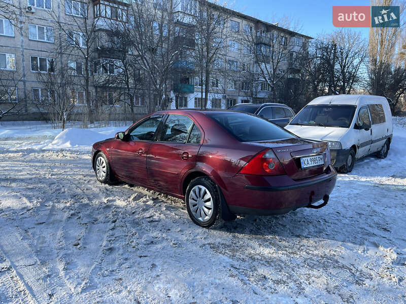 Седан Ford Mondeo 2004 в Києві
