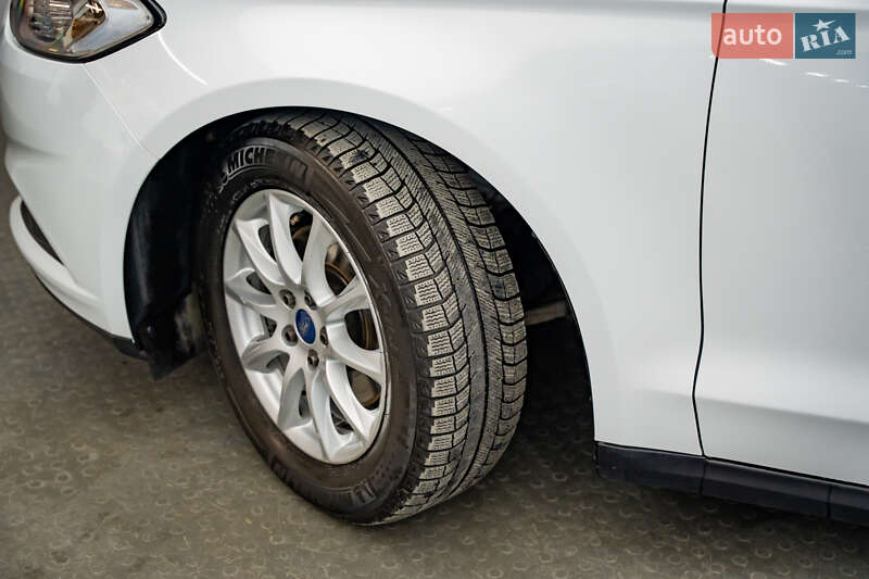 Седан Ford Mondeo 2017 в Киеве