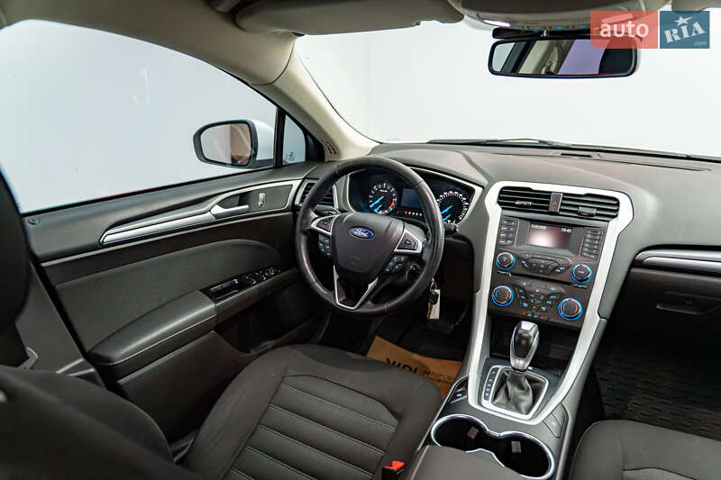 Седан Ford Mondeo 2017 в Киеве