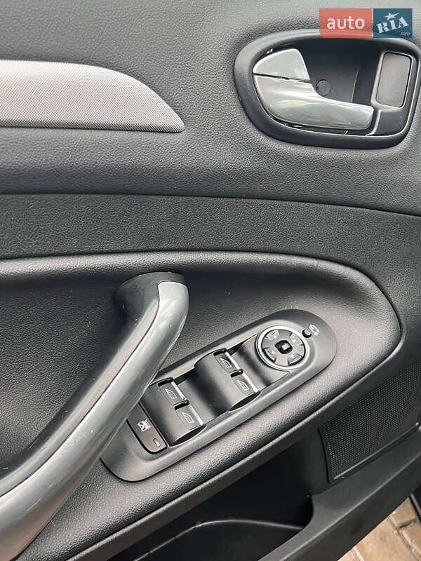 Лифтбек Ford Mondeo 2008 в Кривом Роге фото 10 Лифтбек Ford Mondeo 2008 в Кривом Роге