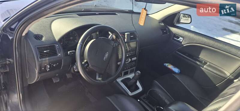 Седан Ford Mondeo 2005 в Черкассах