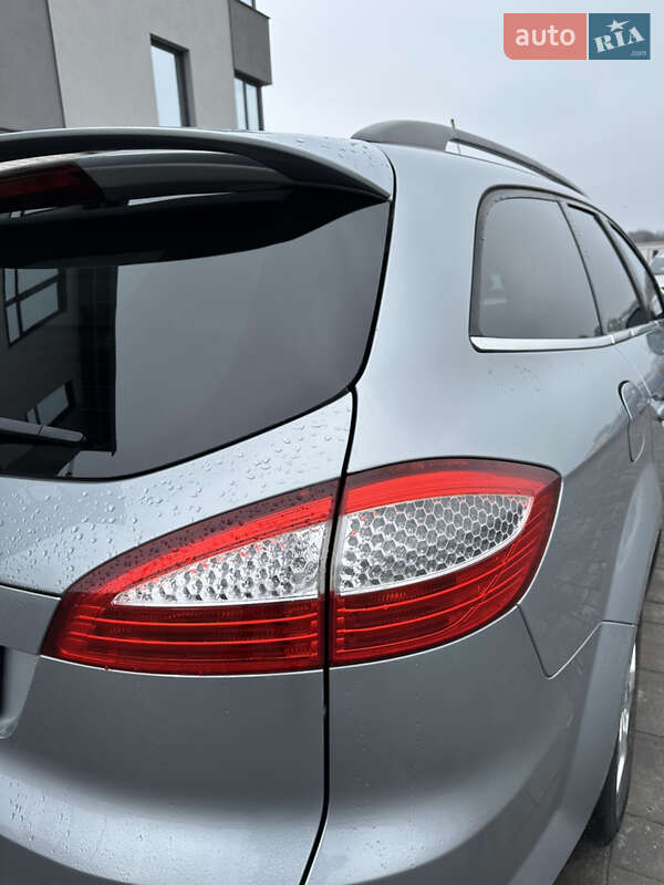 Универсал Ford Mondeo 2010 в Ровно