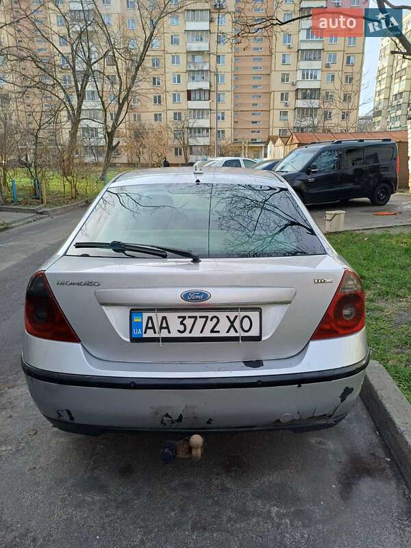 Седан Ford Mondeo 2005 в Киеве