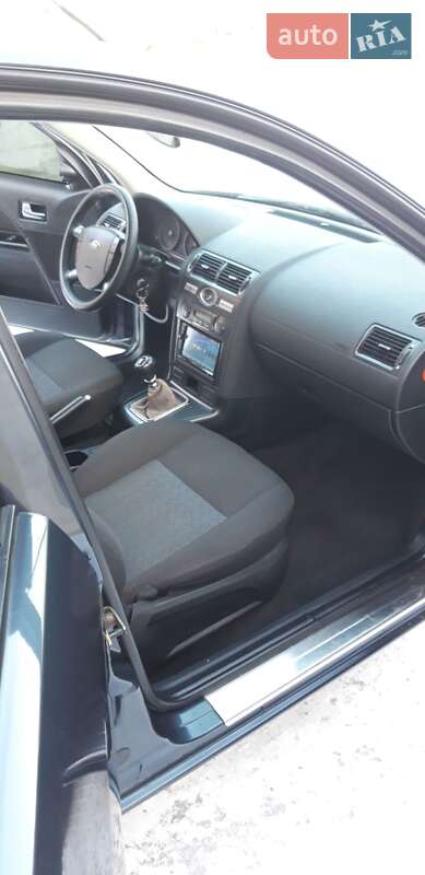 Седан Ford Mondeo 2007 в Чернівцях