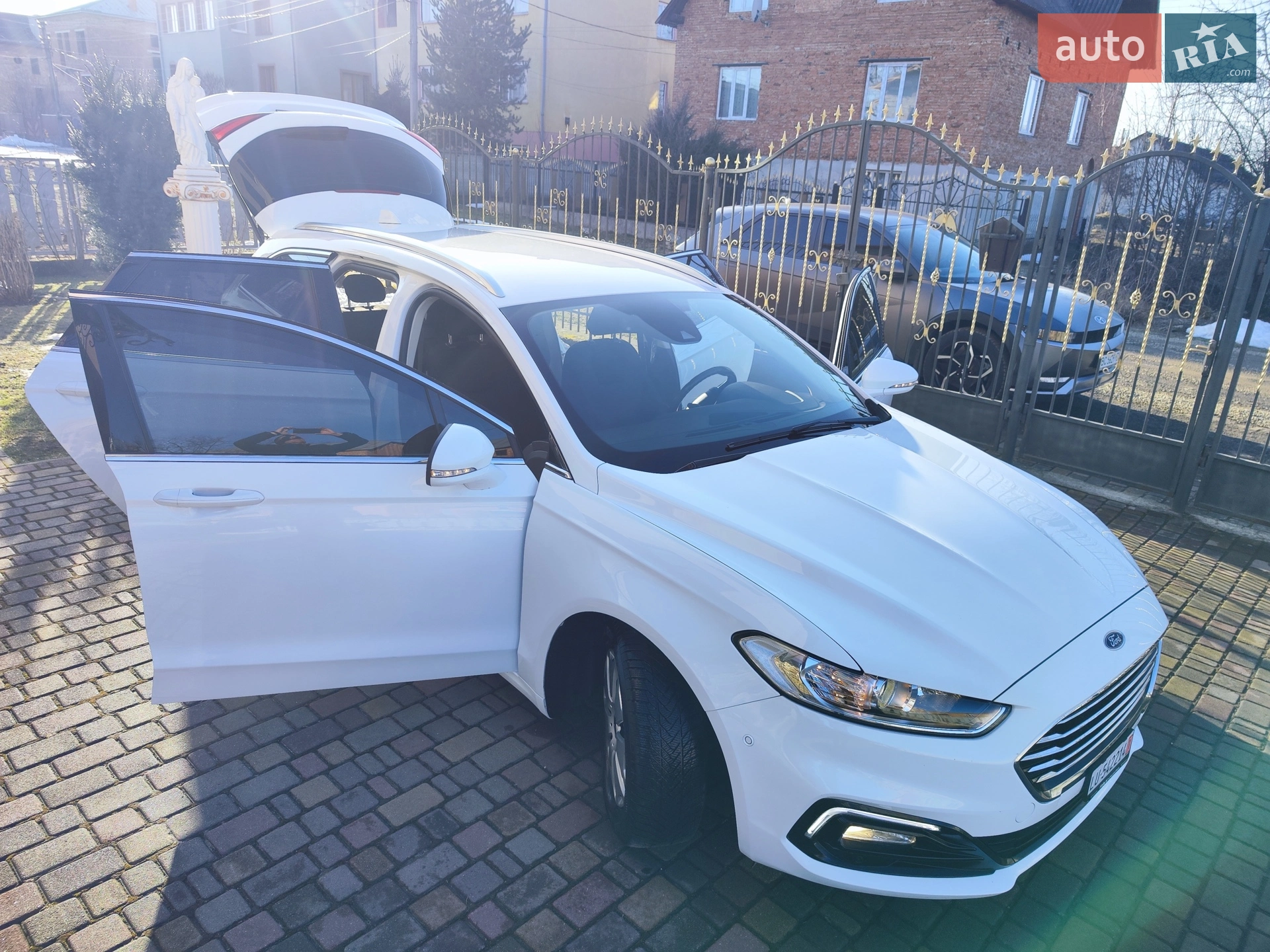 2020 Ford Mondeo - мініатюра 37