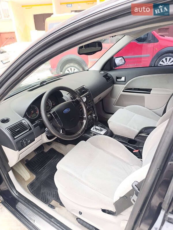 Ліфтбек Ford Mondeo 2002 в Тернополі