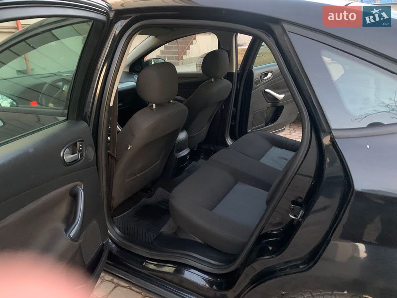 Лифтбек Ford Mondeo 2010 в Шепетовке