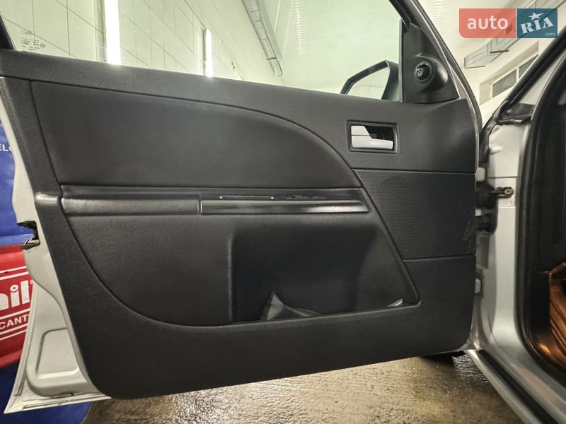 Седан Ford Mondeo 2000 в Києві