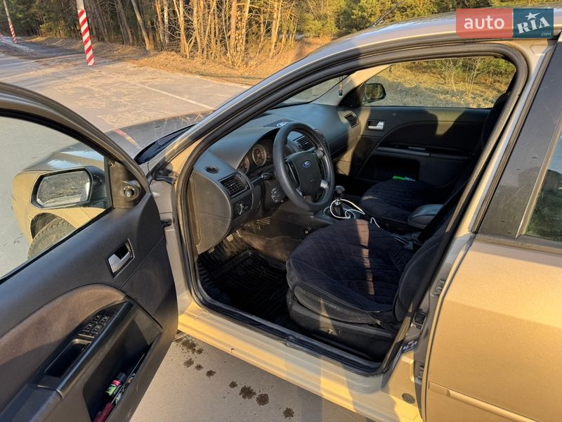 Седан Ford Mondeo 2001 в Славуте