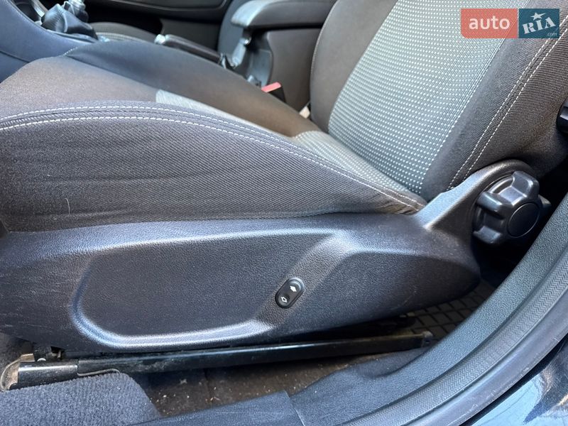 Седан Ford Mondeo 2011 в Хмельницком