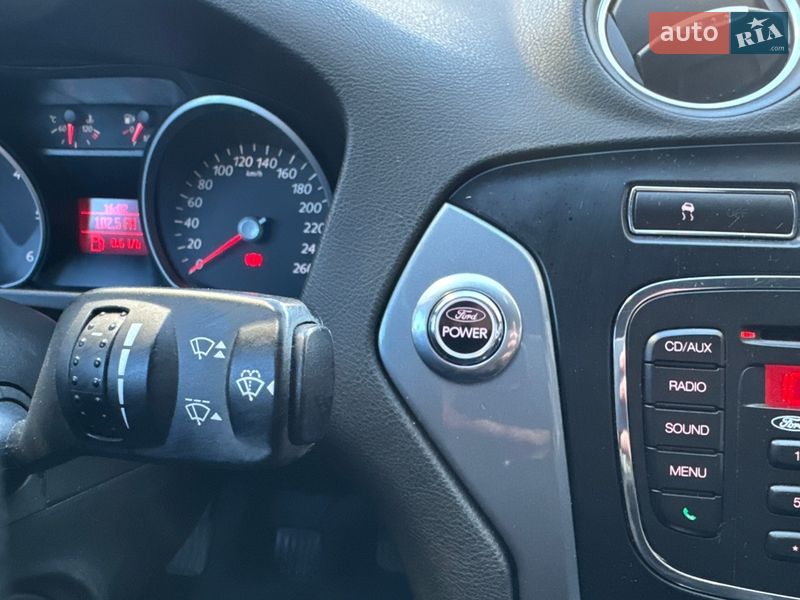 Седан Ford Mondeo 2011 в Хмельницком