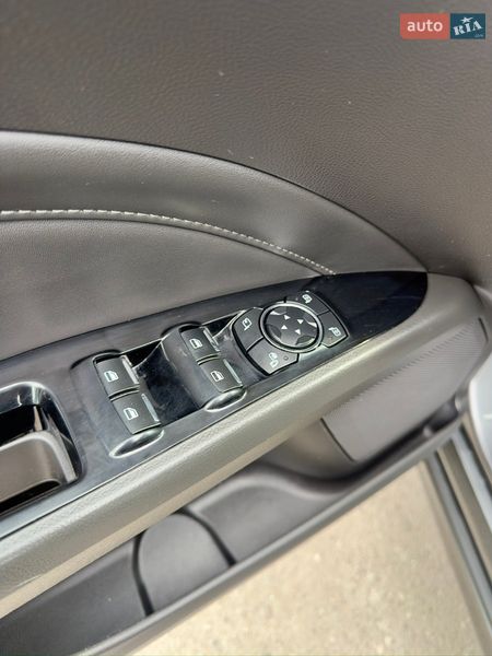 Седан Ford Mondeo 2016 в Киеве