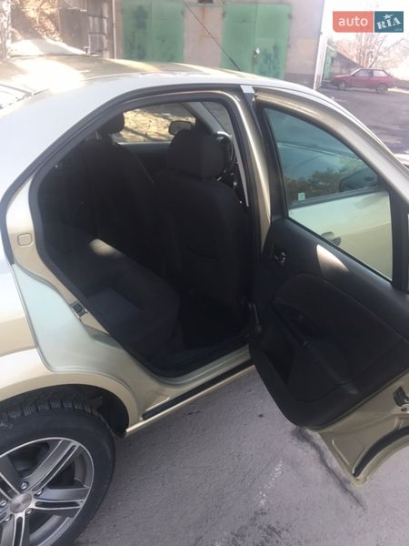 Седан Ford Mondeo 2006 в Ямполі