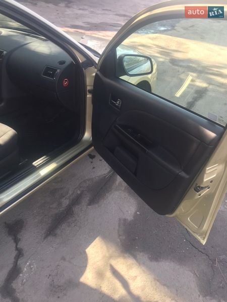Седан Ford Mondeo 2006 в Ямполі